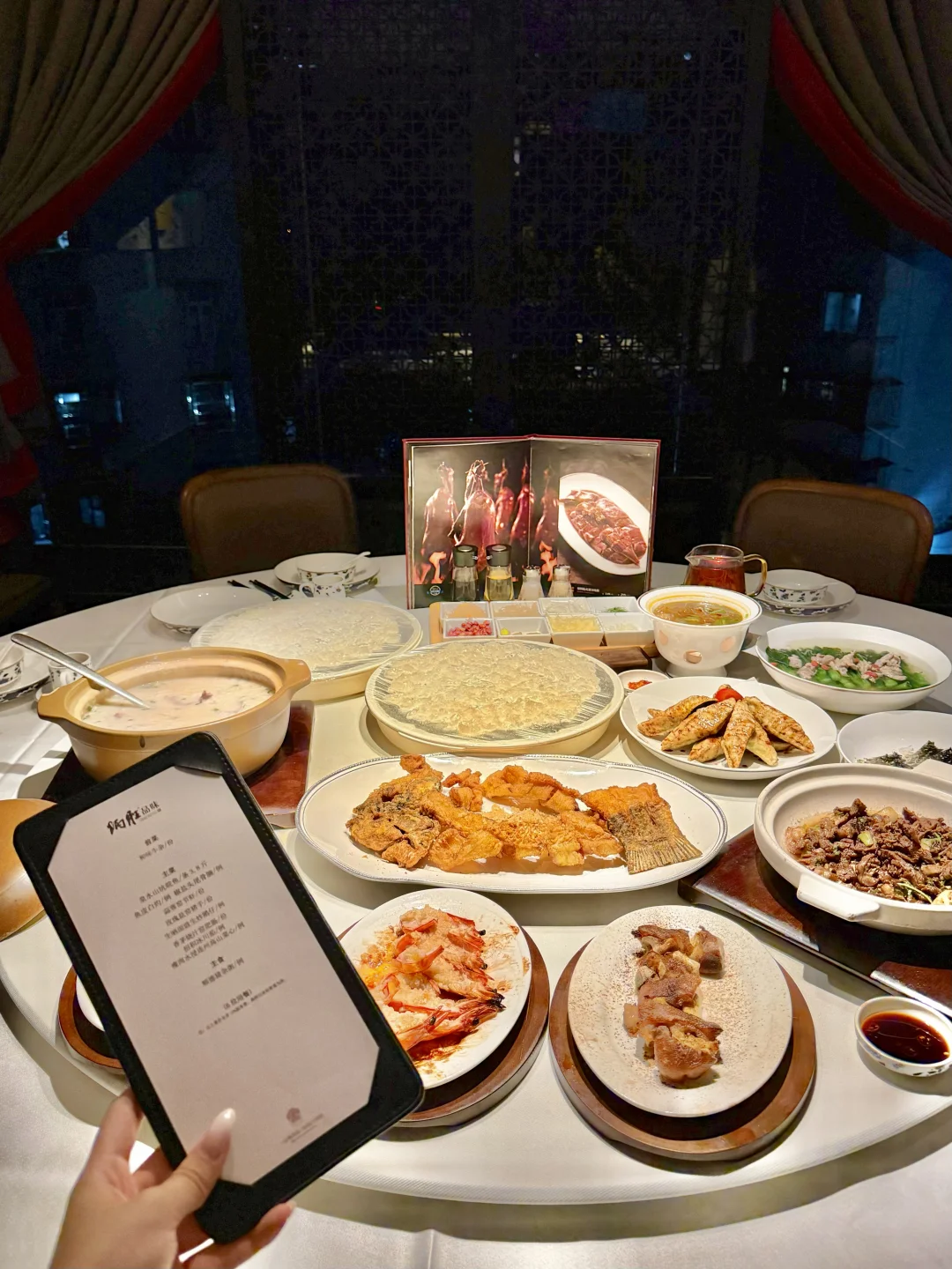 感谢王嘉尔在广州吃到蕞满意的一顿。。。！！