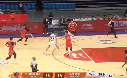 广州29-16打停山东的原因唯一，郭艾伦！
北京时间3月5日，广州与山东的比赛来