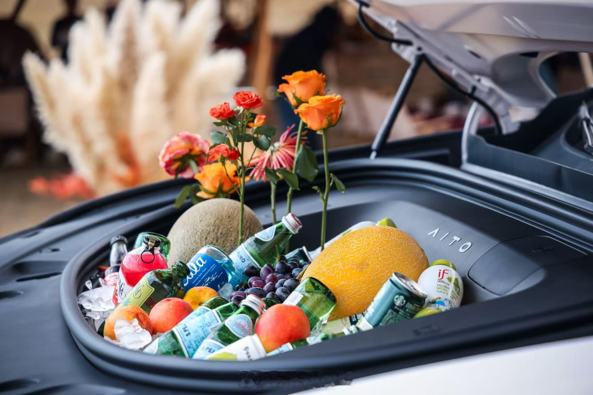 问界每卖5台车2台是用户推荐 问界M7 问界M9两款车子的实力都是非常的不错的呀