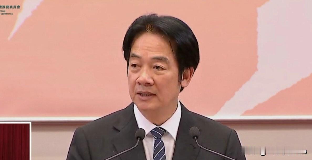 特朗普一句话，赖清德靠山轰然崩塌！台海变局背后真相
 
近日，美国总统特朗普在采