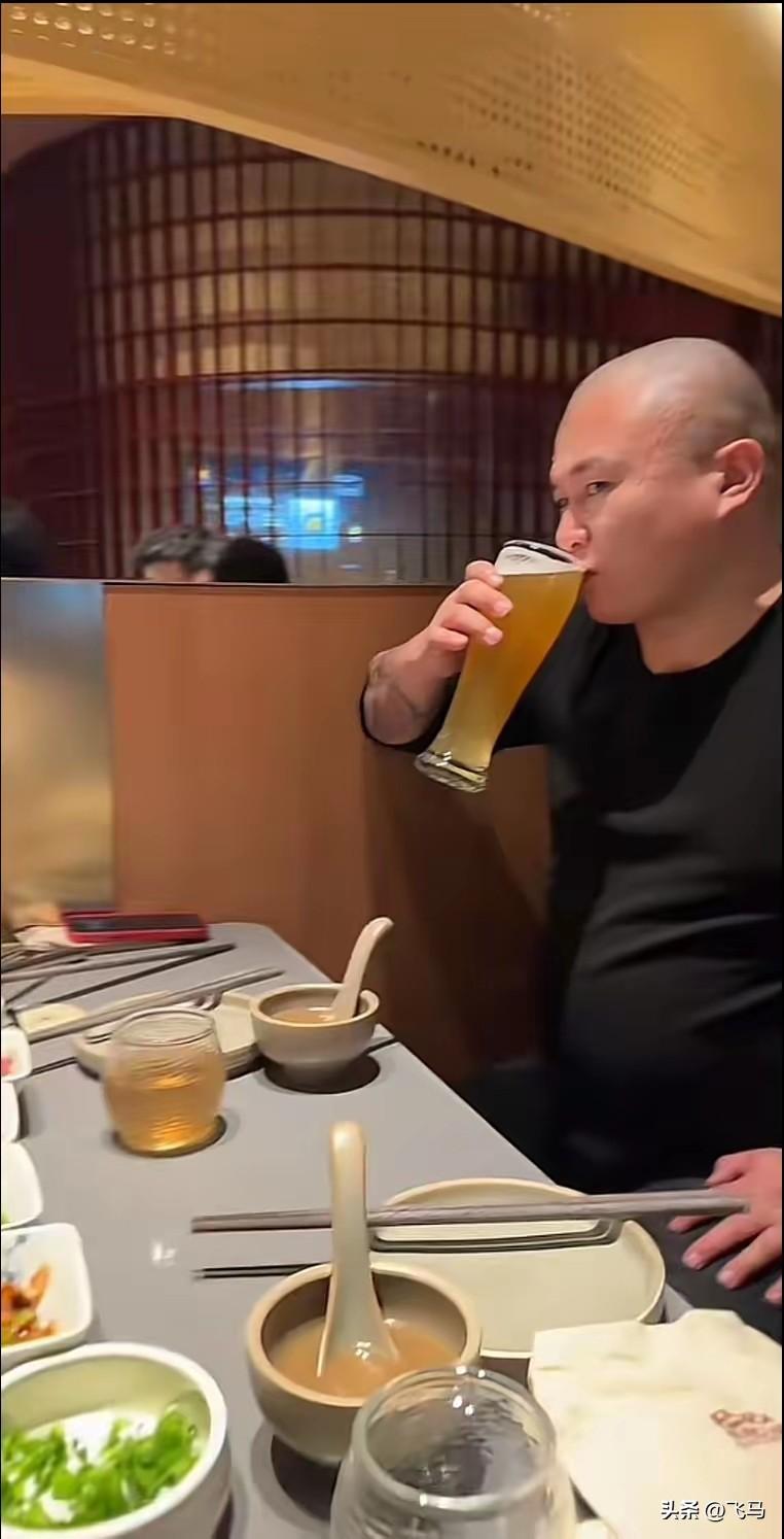 苏州五星从他的言谈举止和喝酒的眼神里可以看出他的不甘心[祈祷][祈祷][祈祷]