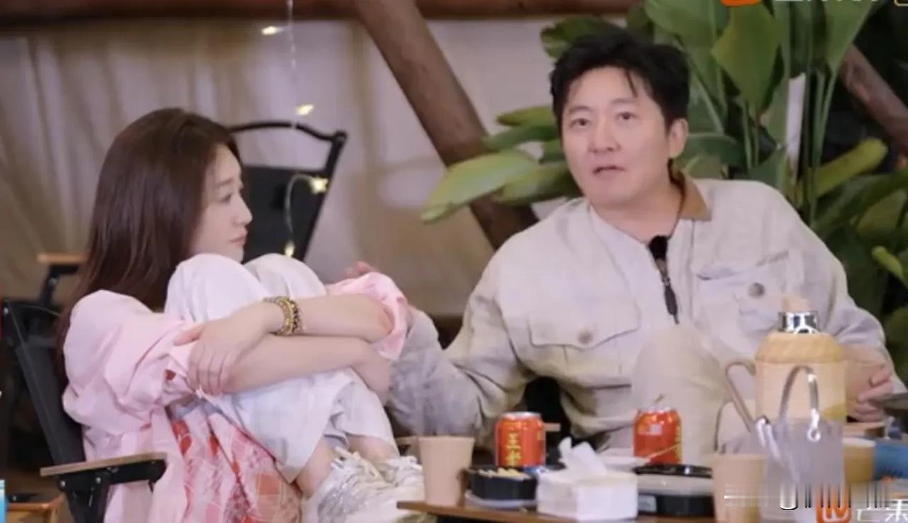 郭京飞竟称李小冉是“蜘蛛精”？李小冉第一次公开谈离婚，是向郭京飞倾诉。李小冉一句