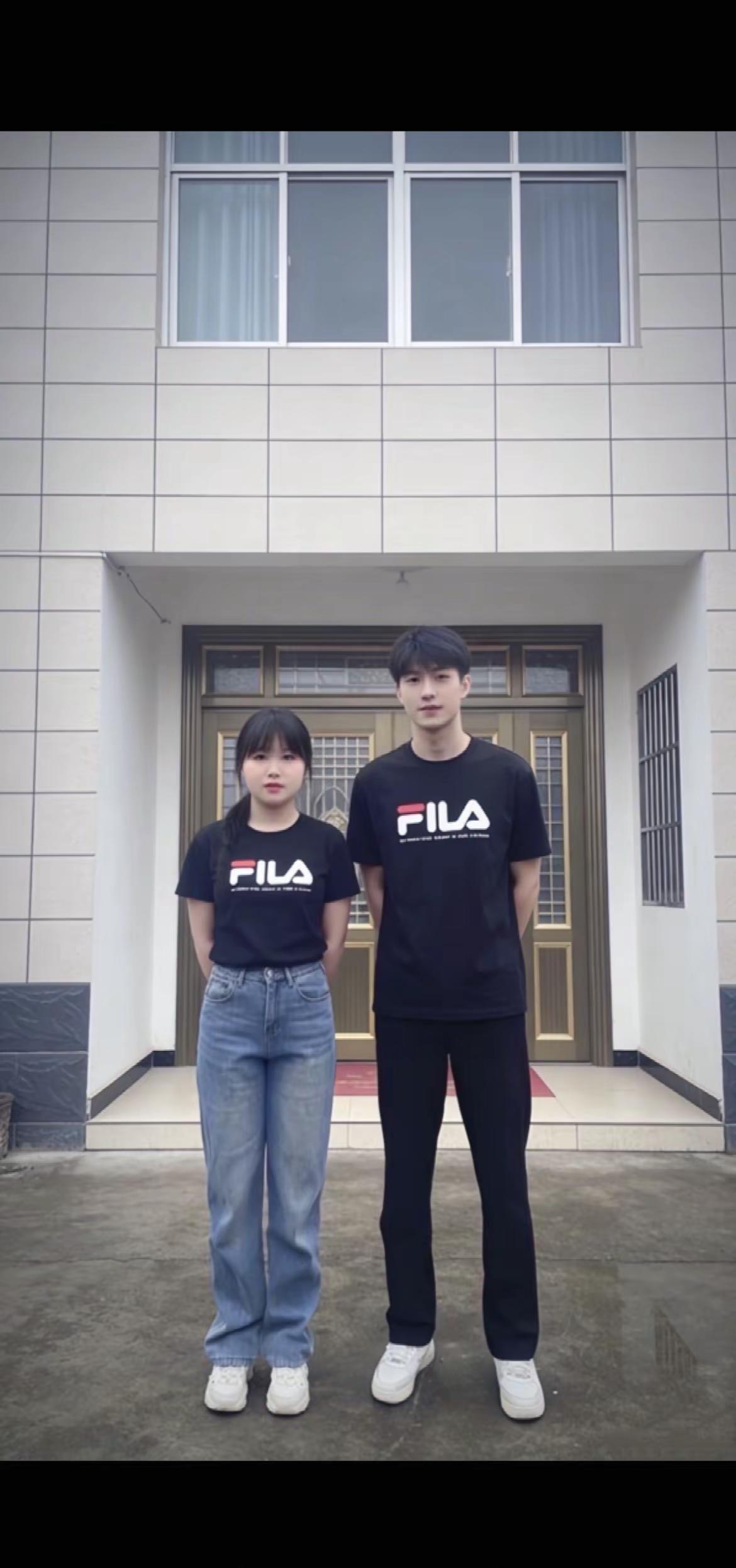 邻居家儿子95年的，相亲三遍就结婚了，我问他怎么不多了解下，他说心中无爱娶谁都一