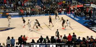 这是真门神！阿门送5封盖 8中4拿到9分10板3助1断

12月27日讯 NBA