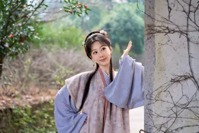 杨紫 杨紫李祯 杨紫家业 晚安啊，离可以看见杨紫又近了一天，好羡慕去现场的图源见
