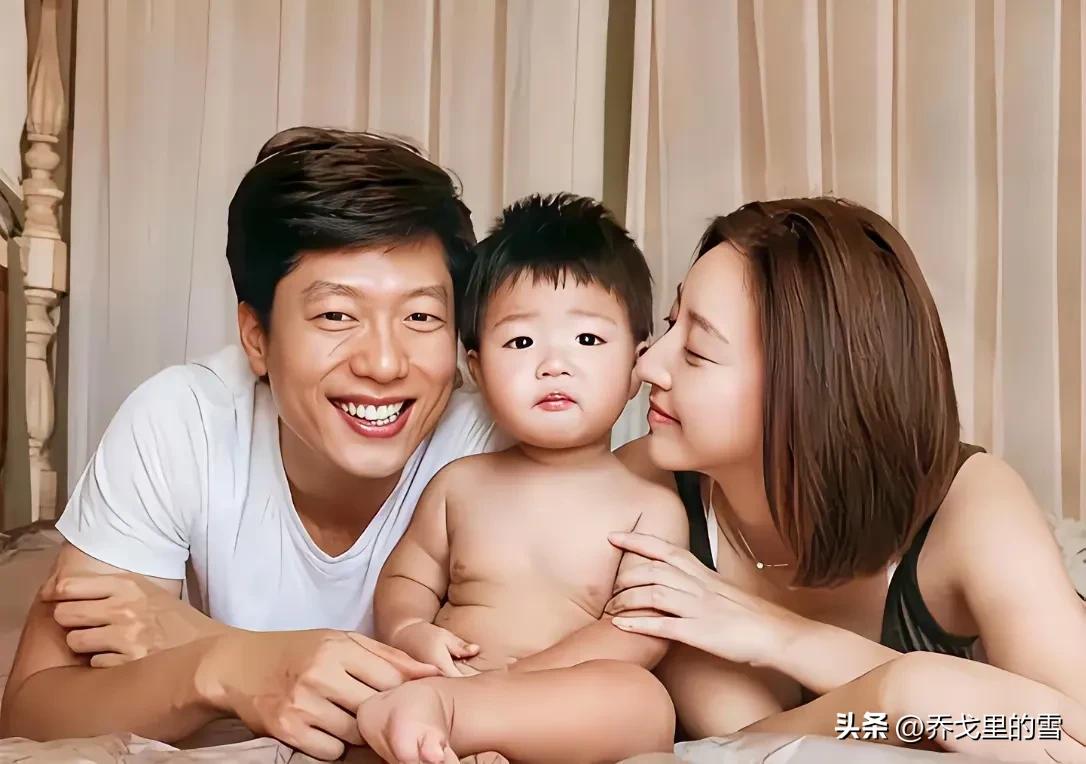 唐一菲真好看，姚晨和她比差太多了。

凌潇肃也算苦尽甘来，前妻姚晨又离婚了，可人