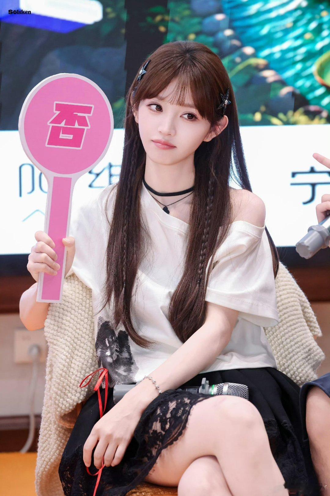 田曦薇OMG你美到我啦“田曦薇 omg 你美到我啦”这个感叹，简直是最近几天无数