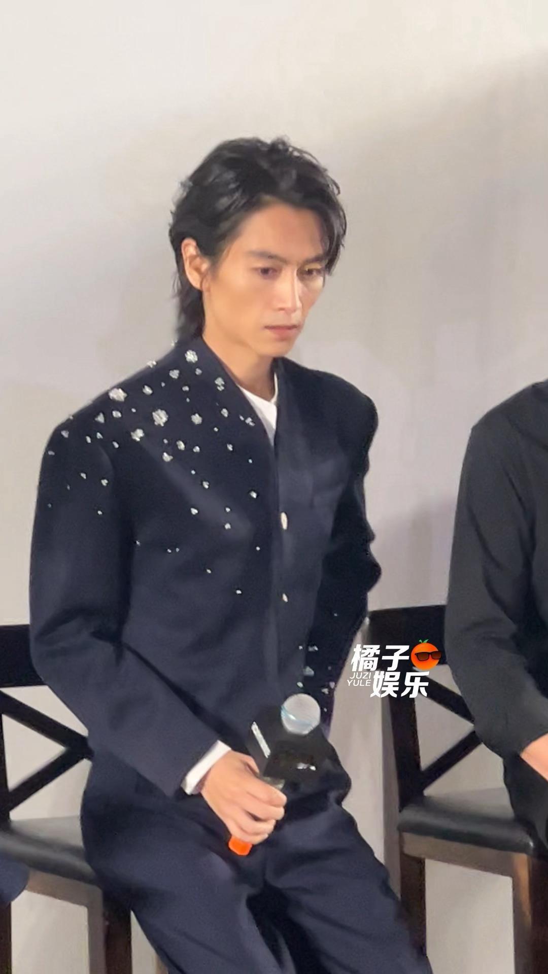 陈晓瘦了好多啊！！