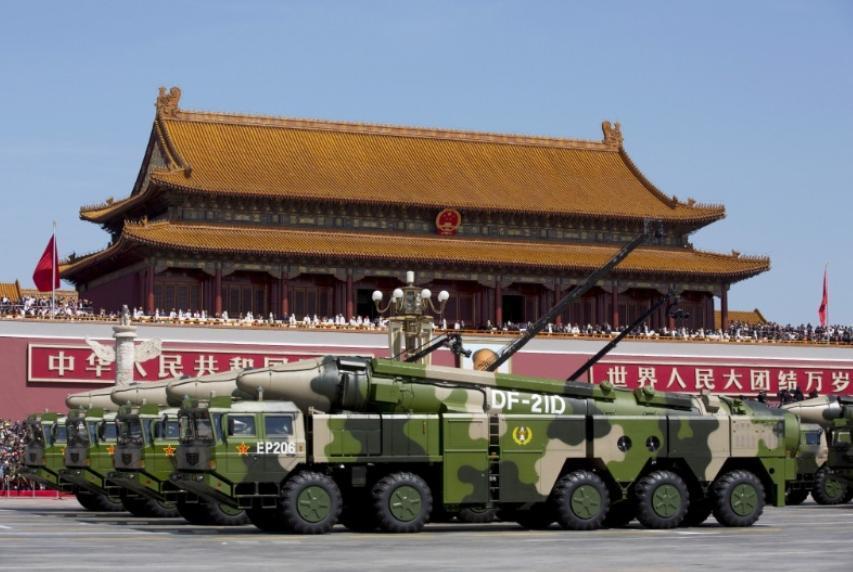 一语惊醒梦中人！今年4月，美国国防部长赫格赛斯突然警告：如果中美开战，中国的高超