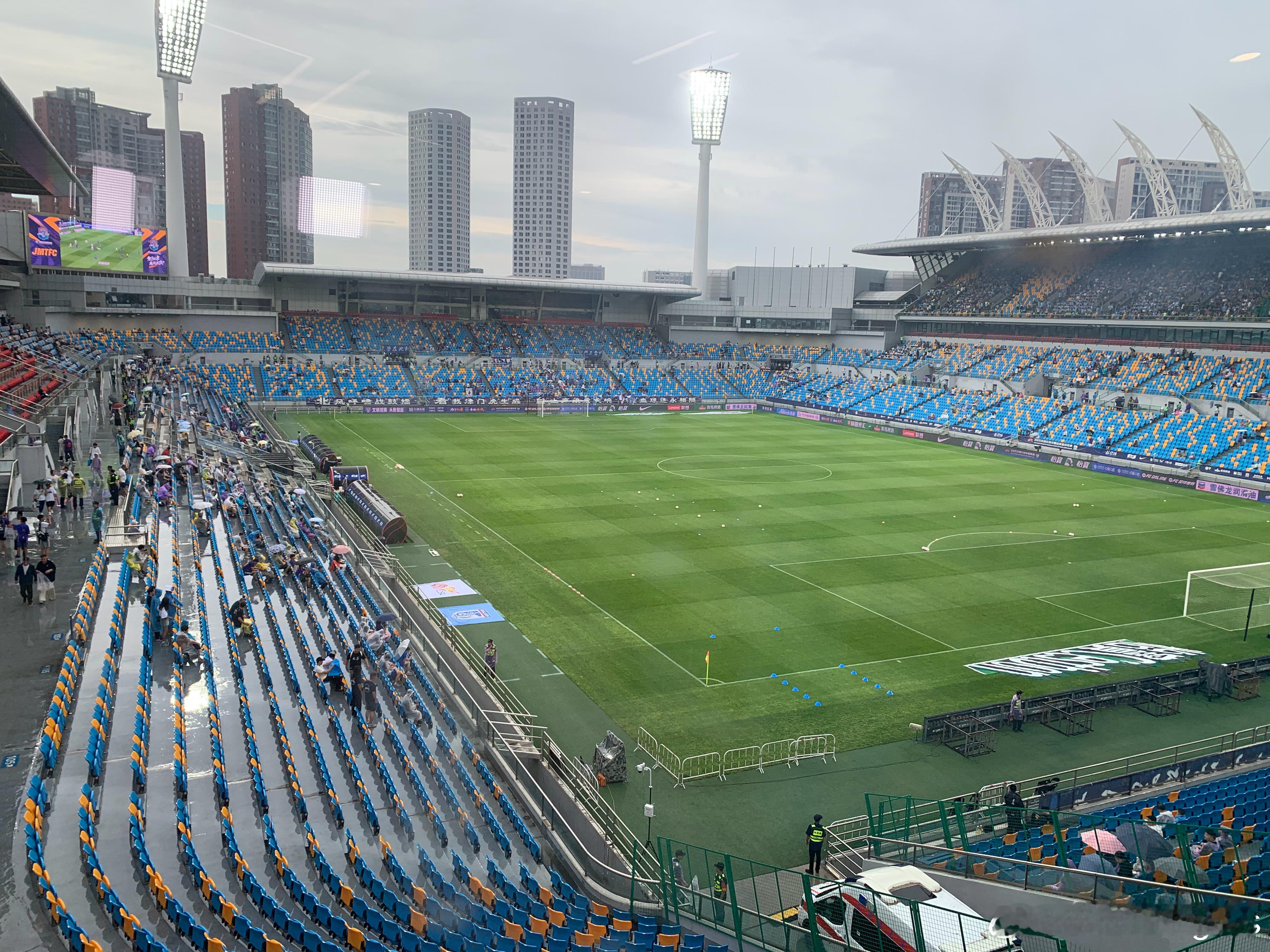 2026中超首轮赛程敲定啥也不说了，15:30泰达球场见“我们需要这一场胜利”干