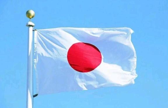 日本惊出一身冷汗！日本军舰刚挑衅性的经过台湾海峡，朝鲜直接朝着日本经济海域方向发