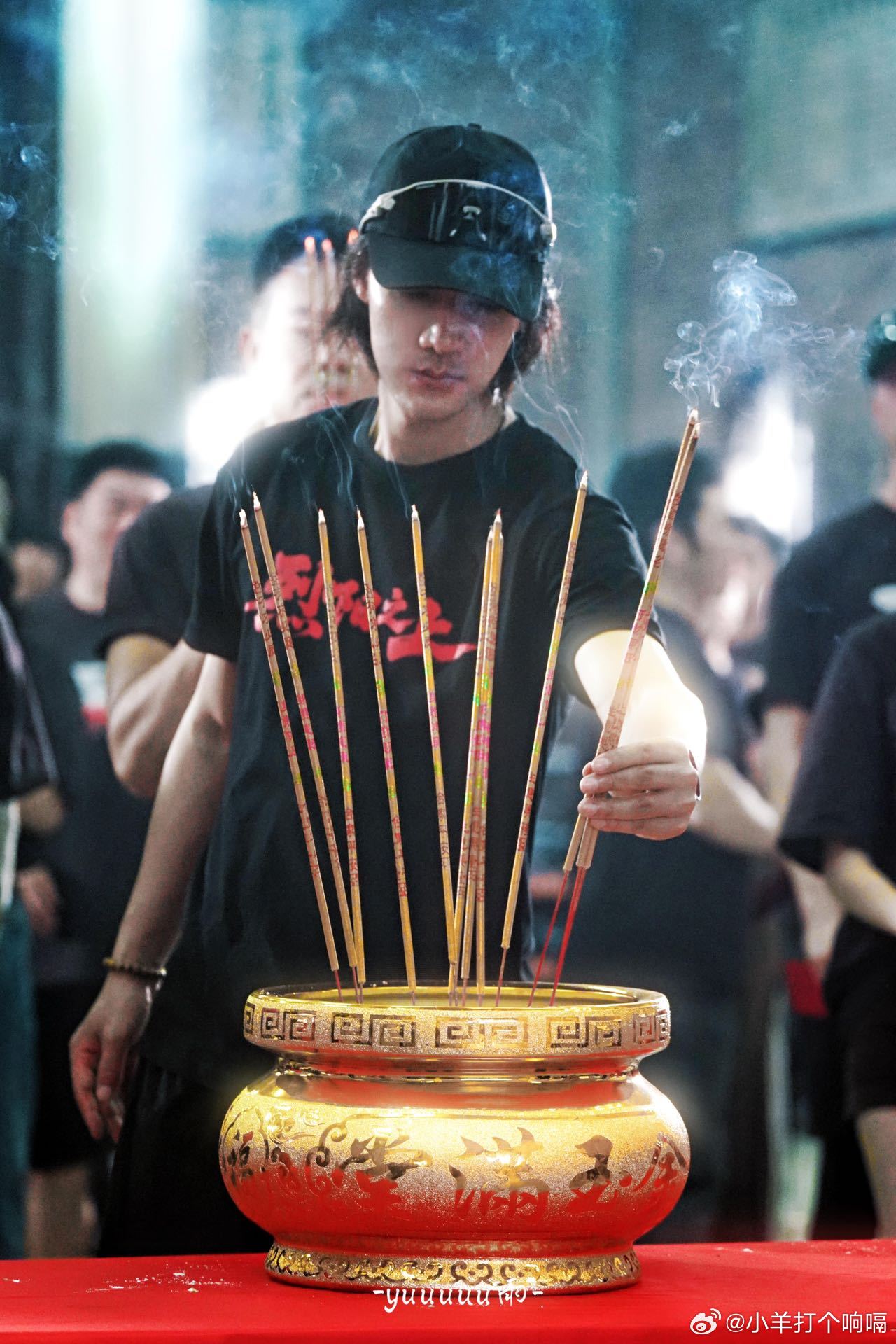 此沙烈阳之上开机此沙新剧开机路透此沙这开机路透！那个眼神带点野又带点沉稳，林国成
