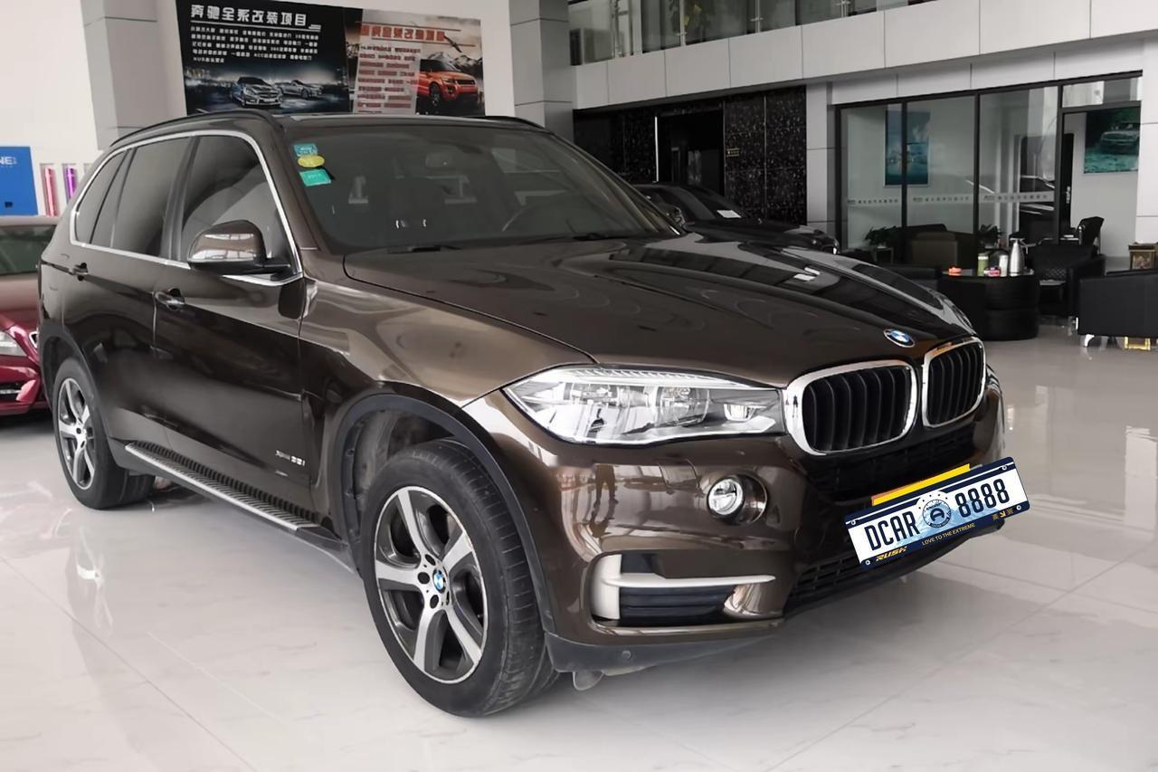 我那台10年车龄的进口X5：一年养车5万块，但就是舍不得换
正文：
2015年提