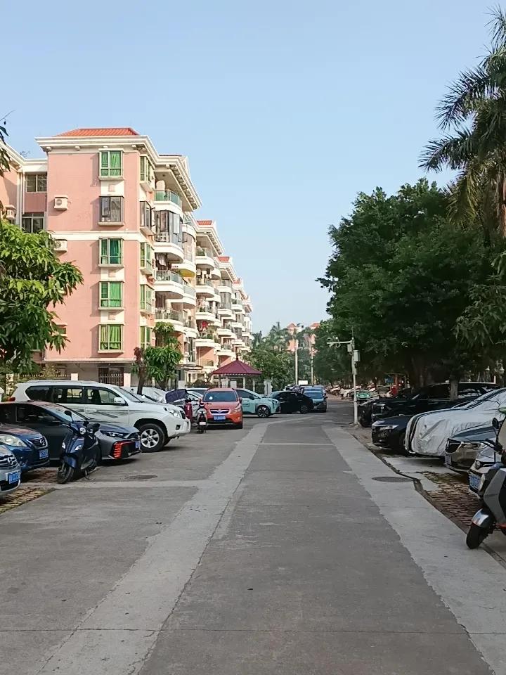 新的一天又开始了
想想昨天干兼职被坑了
气不打一处来
真的很影响第二天心情啊