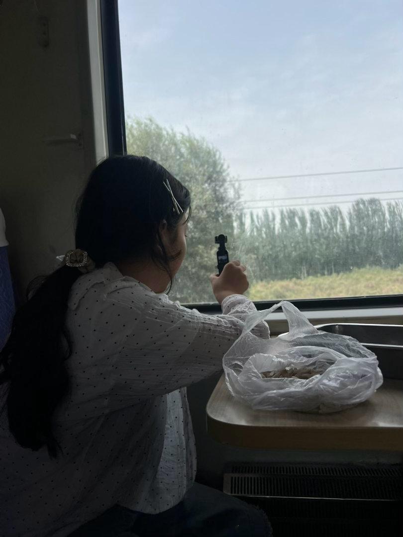 新疆旅行和田旅行 火车上。 喀什·叶城