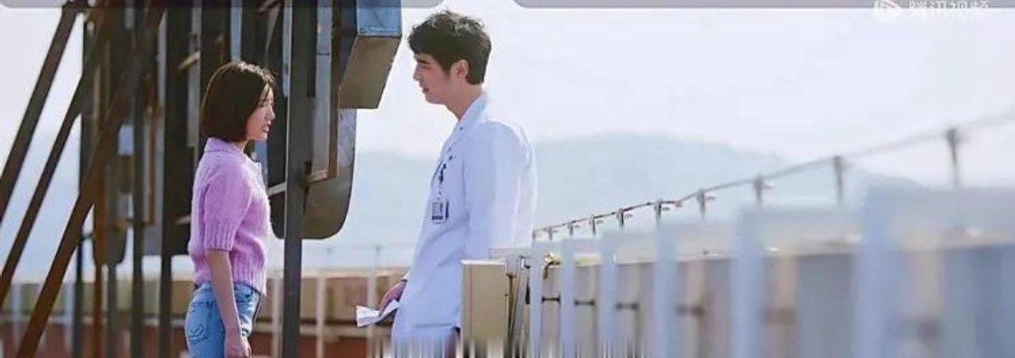 毛晓彤金世佳求婚戏《问心2》林逸方筱然求婚名场面看得人心软软。金世佳饰演的林逸从