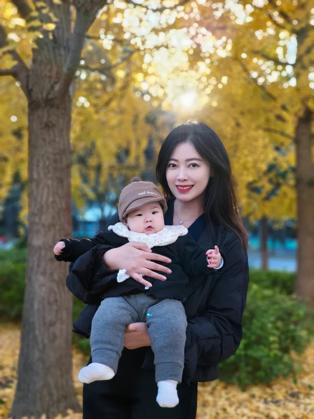 奥森遛娃｜十一月三号去奥森看银杏啦