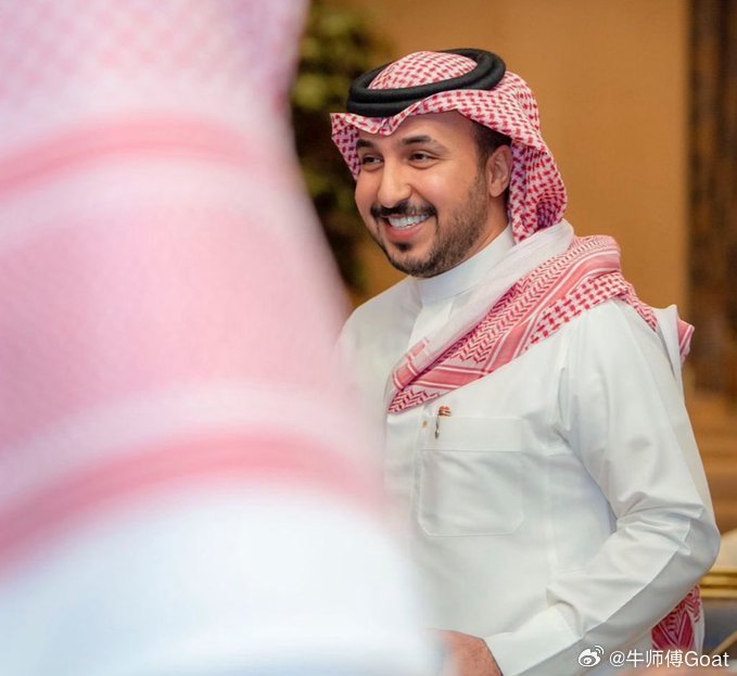 C罗和利雅得 金币哥宣布在接下来的时期内为利雅得胜利提供财政支持。 