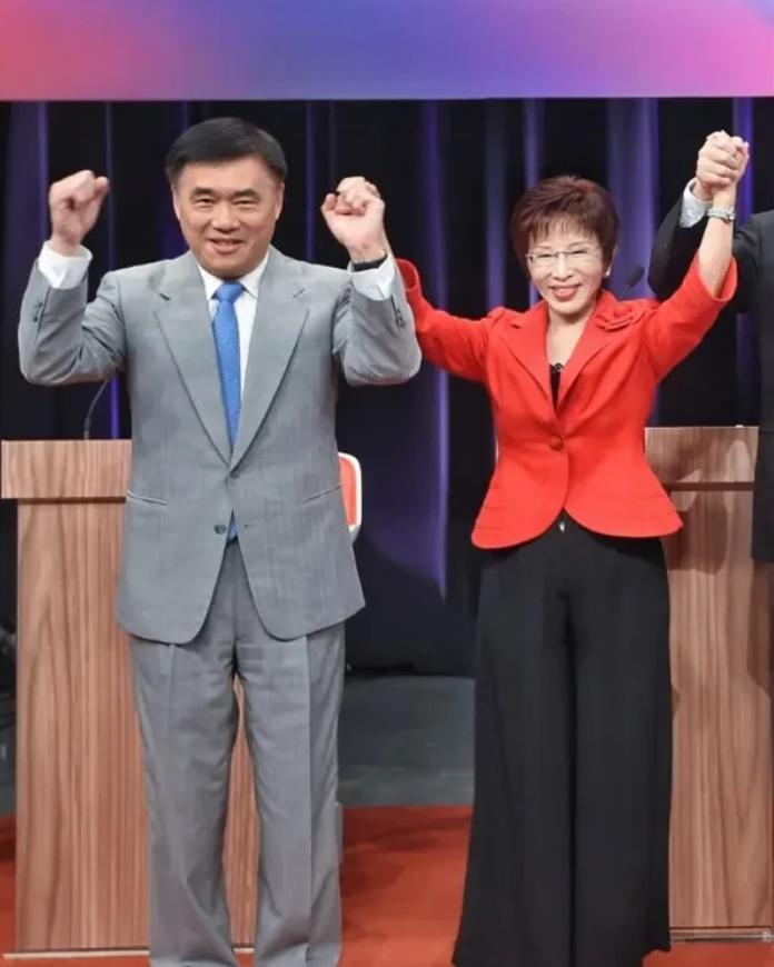 [熊猫]洪秀柱为何支持郝龙斌而非郑丽文？前党主席洪秀柱公开对候选人郝龙斌表达支持