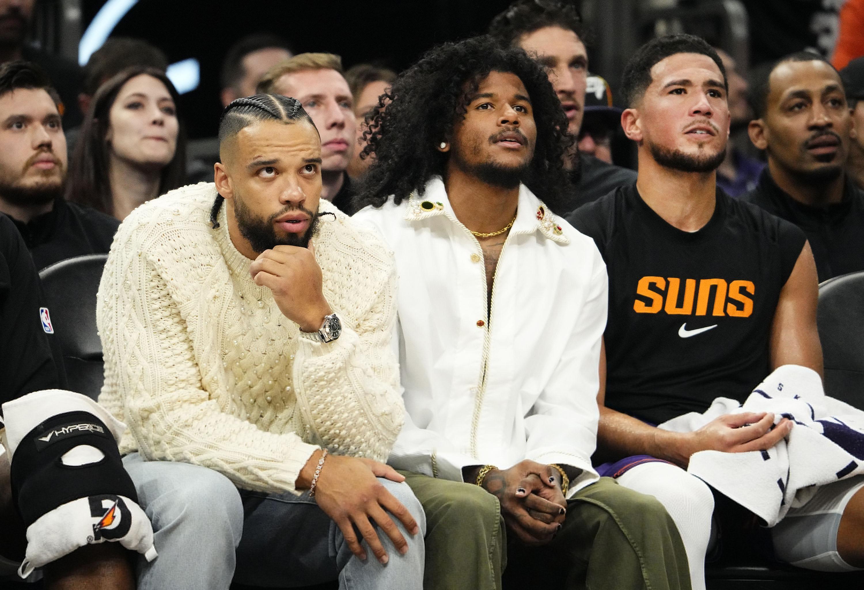 主教练奥特表示，杰伦格林在今天早些时候的5对5训练后恢复情况“非常好”。“下场比