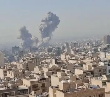 下列国家强烈谴责美以军事打击伊朗。
 1、俄罗斯：谴责为对主权国家的武装侵略，违