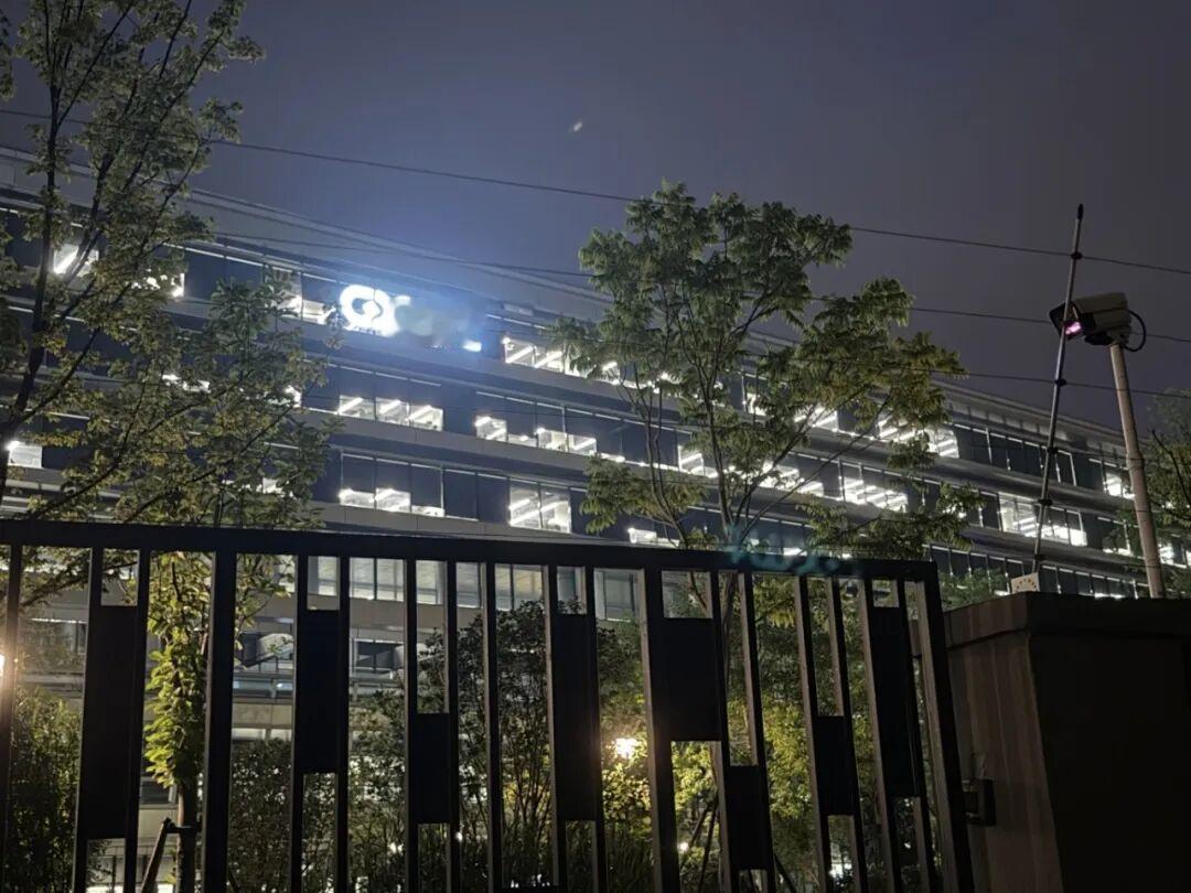 长鑫科技今天上市，中国制造又在台阶上往上一步，今年整体的产业复杂度又小小提高了一