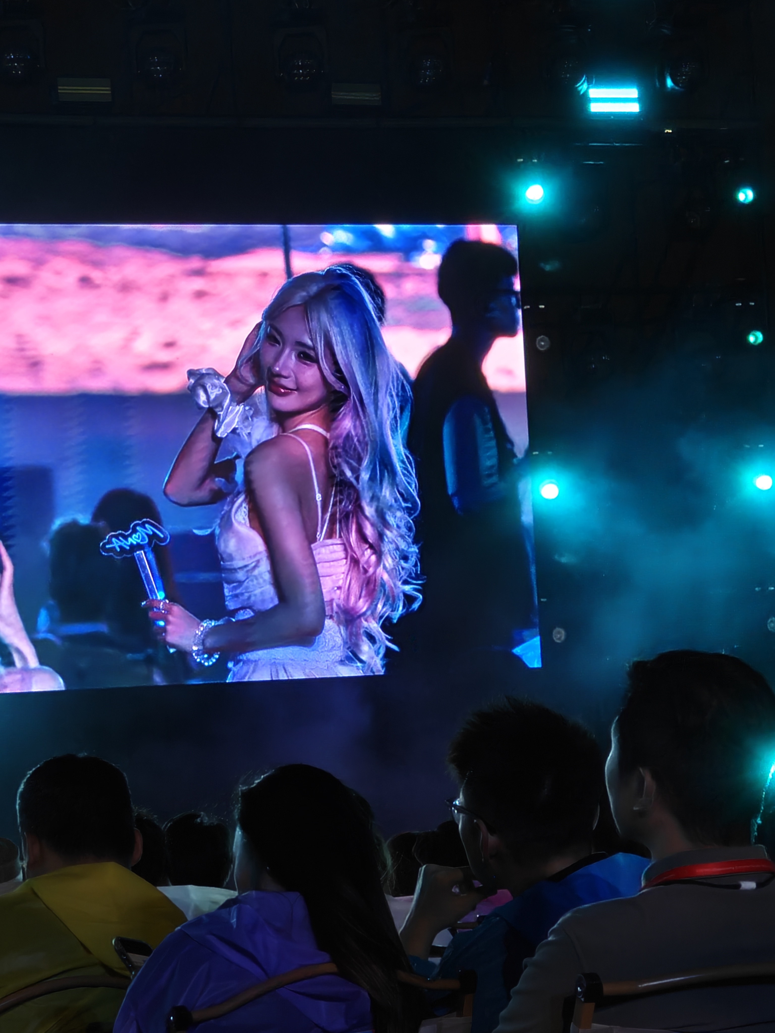 2026款小鹏MONA大大大大大升级参加小鹏发布会压力好大呀它们哪请这么多好看的