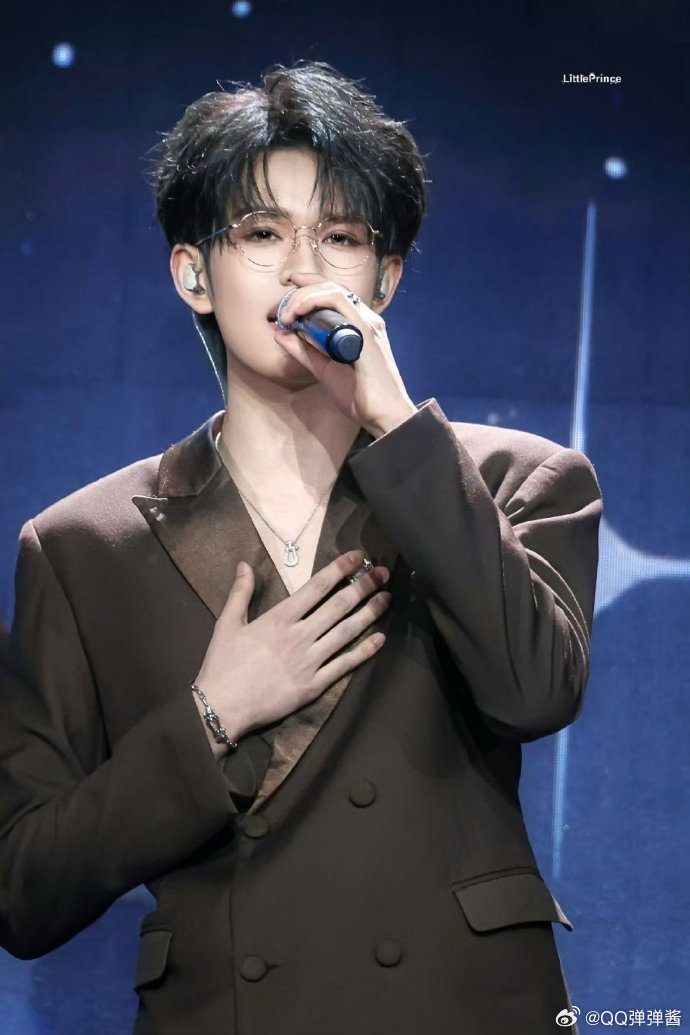 张极生日会首唱原创单曲张极直播 独家放送！ 张极生日会原创单曲首唱+直播，少年元