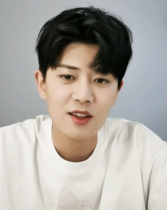 任嘉伦 💓◡̈ 𝙡̶̶̶𝙤̶̶̶𝙫̶̶̶𝙚̶̶̶ᥫᩣ“如果我爱上，你的