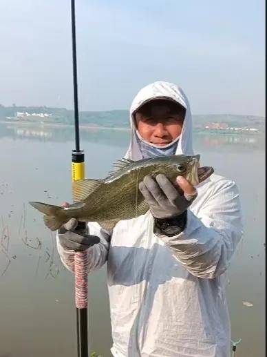 晒晒你的钓鱼照片