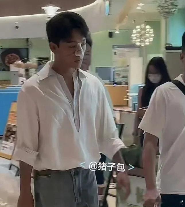 张晚意鼻骨骨折张晚意鼻子张晚意鼻骨骨折 