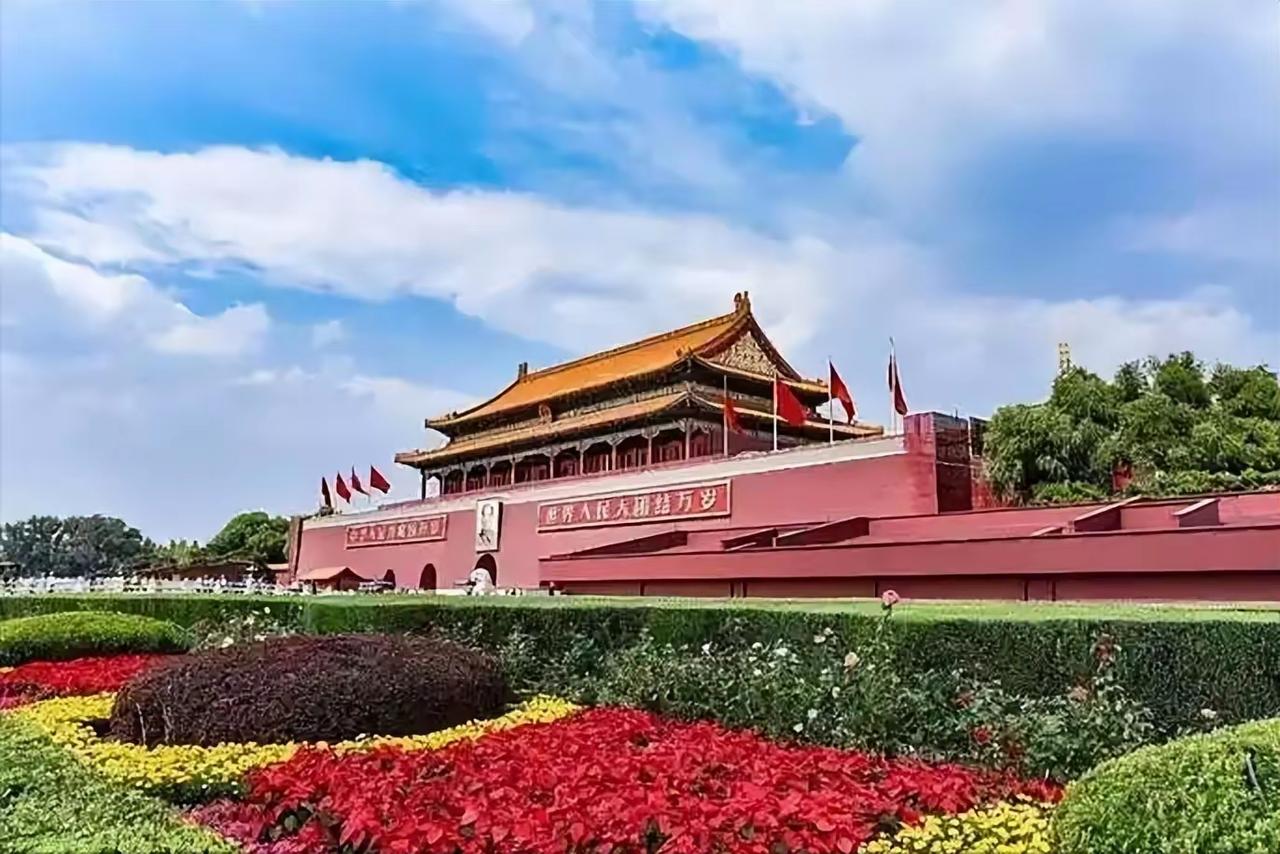 两岸和平统一的障碍，首当其冲就是“台独”势力。这帮人妄图将台湾从中国分裂出去，搞