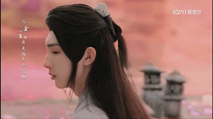 #郭俊辰花戎炎越人设# 吼吼吼，在《花戎》里演的炎越纯纯是一个大冤种吧，一直在失