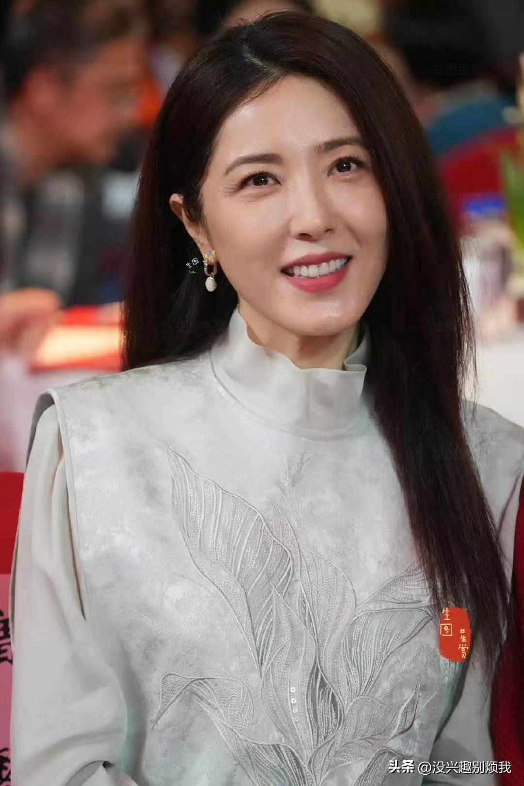 曾黎生图，东方气质大美女