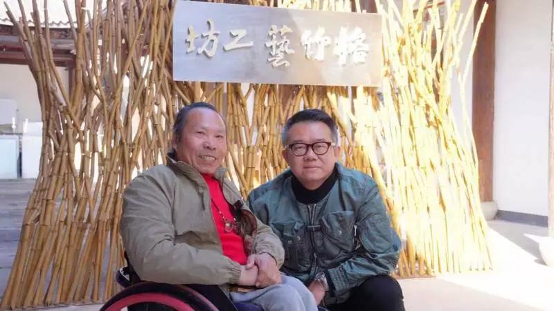 涂磊这场“治愈系”采访火了！竹刻大师一句话，让百万网友破防
 
谁能想到，一场没