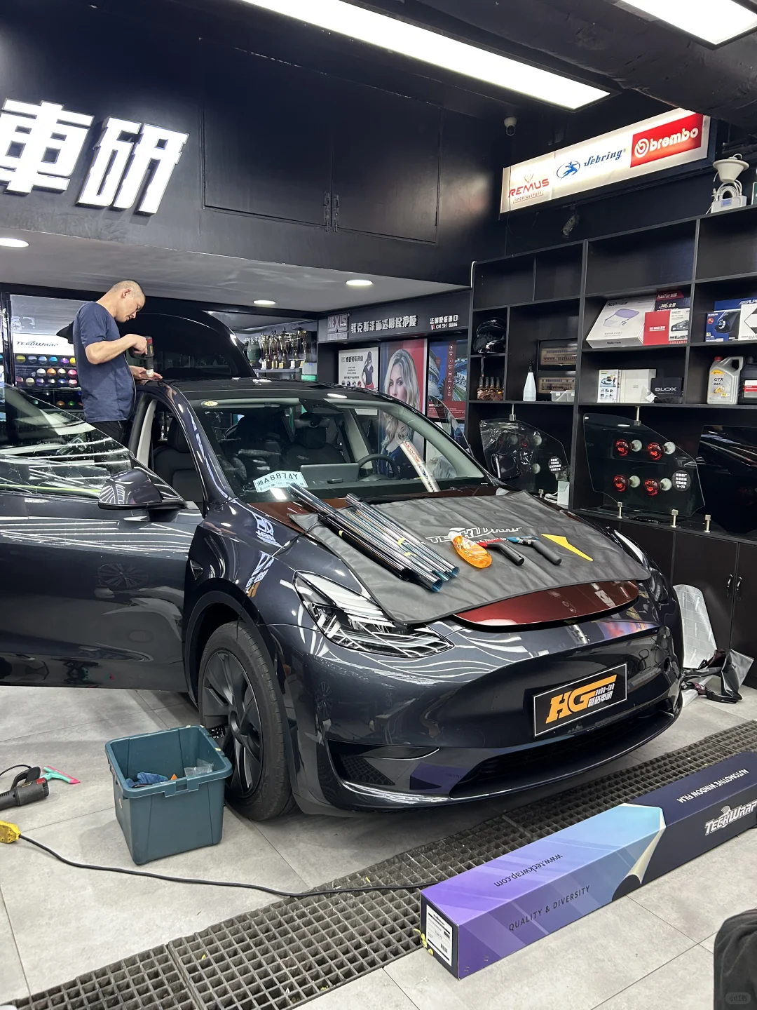 特斯拉Y  高隔热太阳膜