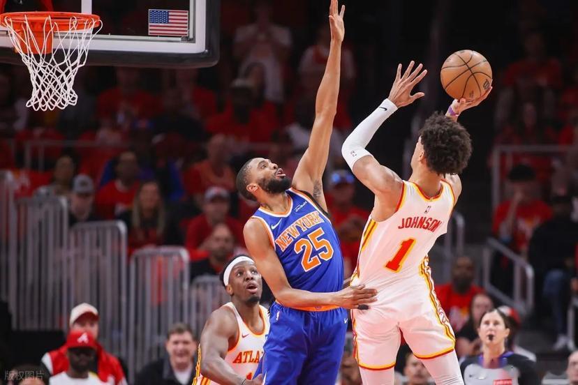一分决胜！老鹰主场险胜尼克斯 系列赛2-1领跑亚特兰大老鹰VS纽约尼克斯北京时间