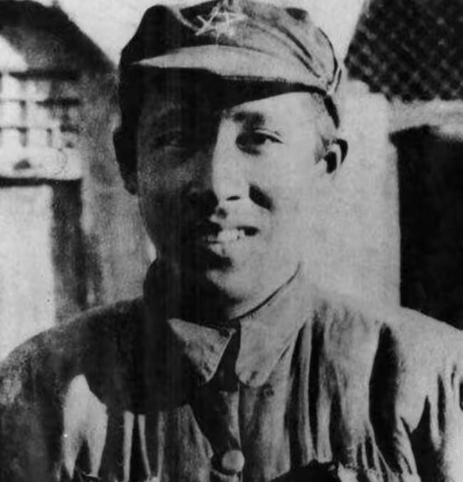 1933年，廖承志被捕，在狱中，他看到了同样被捕的陈赓，就对陈赓说：“我有办法救