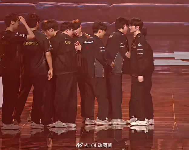 T13-2夺冠！OFGK三连冠 OFGK三连冠Faker加冕六冠 ​​​