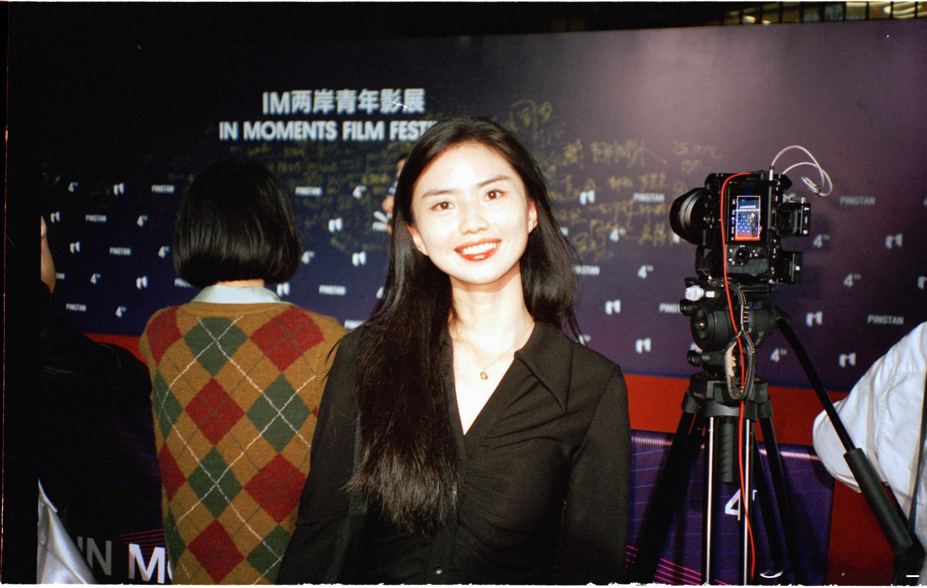 咦 怎么少一张胶片 ​​​