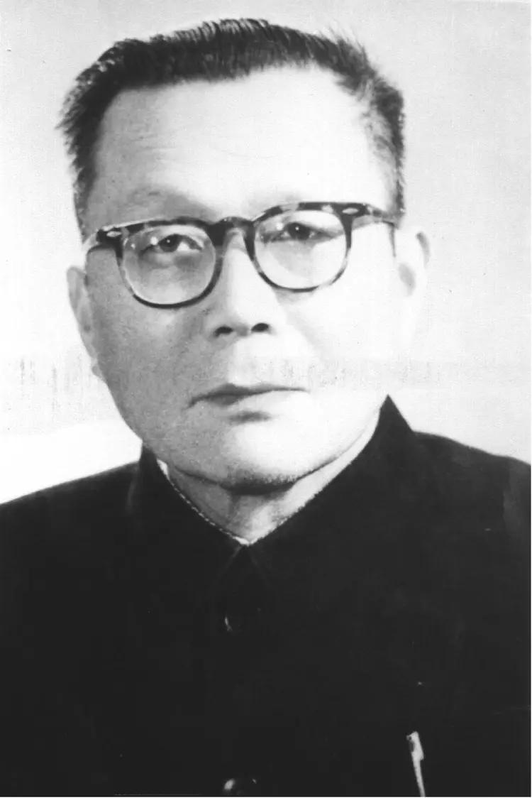 蔡镏生（1902年8月16日—1983年10月24日），男，汉族，出生于福建泉州