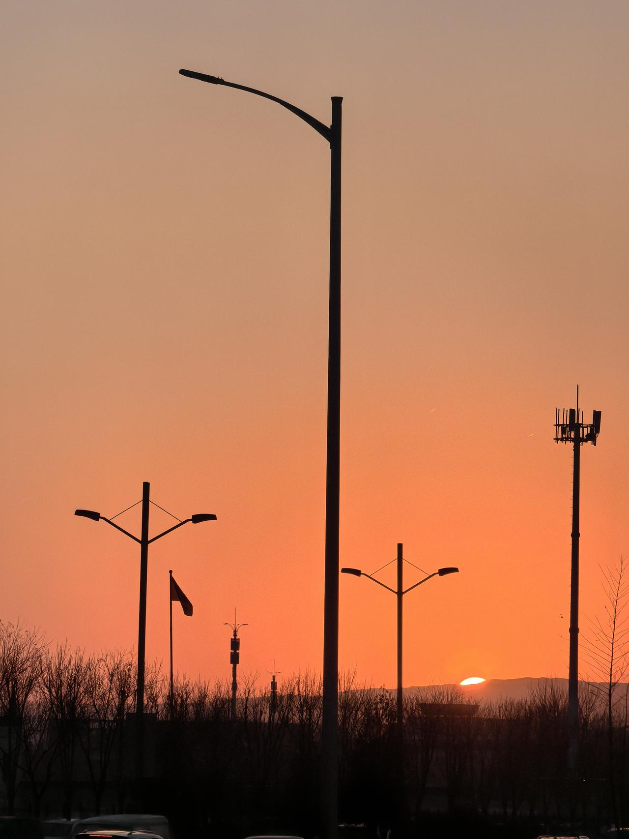 你有活成自己喜欢的样子吗有事可做、有人可爱、前行有方向、回首有归途，就是幸福。