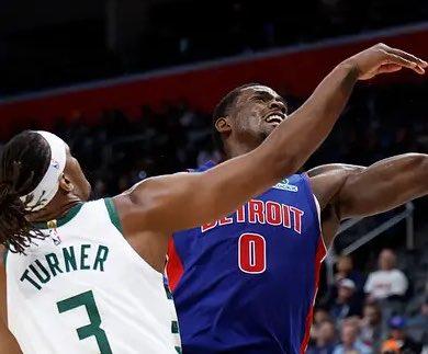 根据ESPN记者的爆料，活塞提供杜伦5年2亿美元的合同，但他尚未接受。

我现在