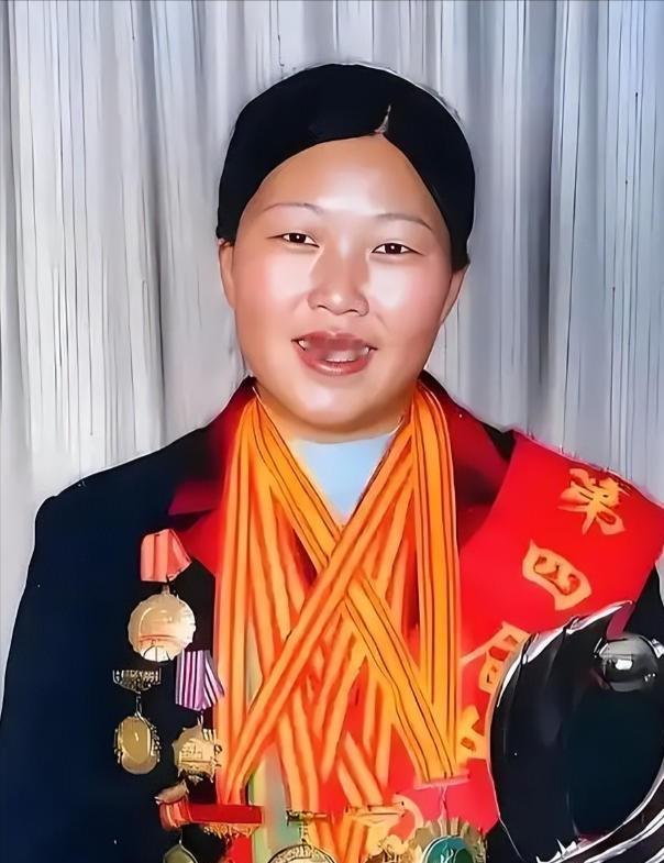 1985年，陕西一父亲逼着19岁的女儿嫁给恩人的儿子，女儿哭闹7天，忽然放弃逃跑