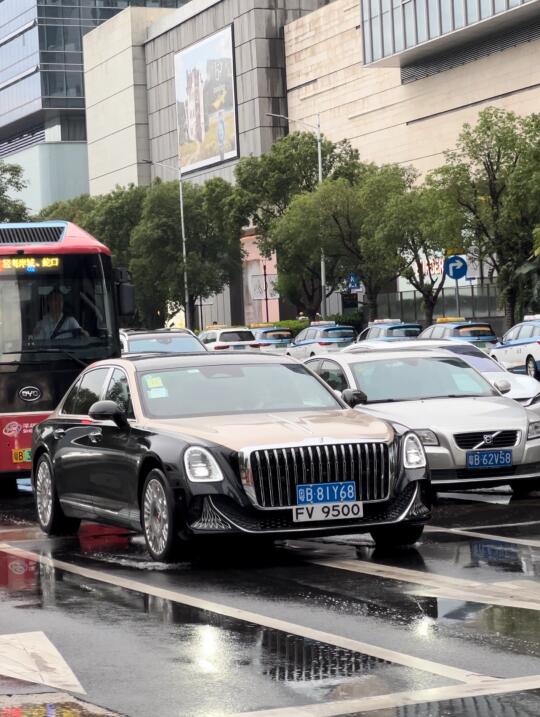 最近在深圳湾遇到的一些豪车！