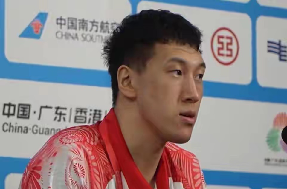 你如何看广东宏远球员休赛期去向11份到期合同，休赛期大地震！杜润旺降薪留守，黄明