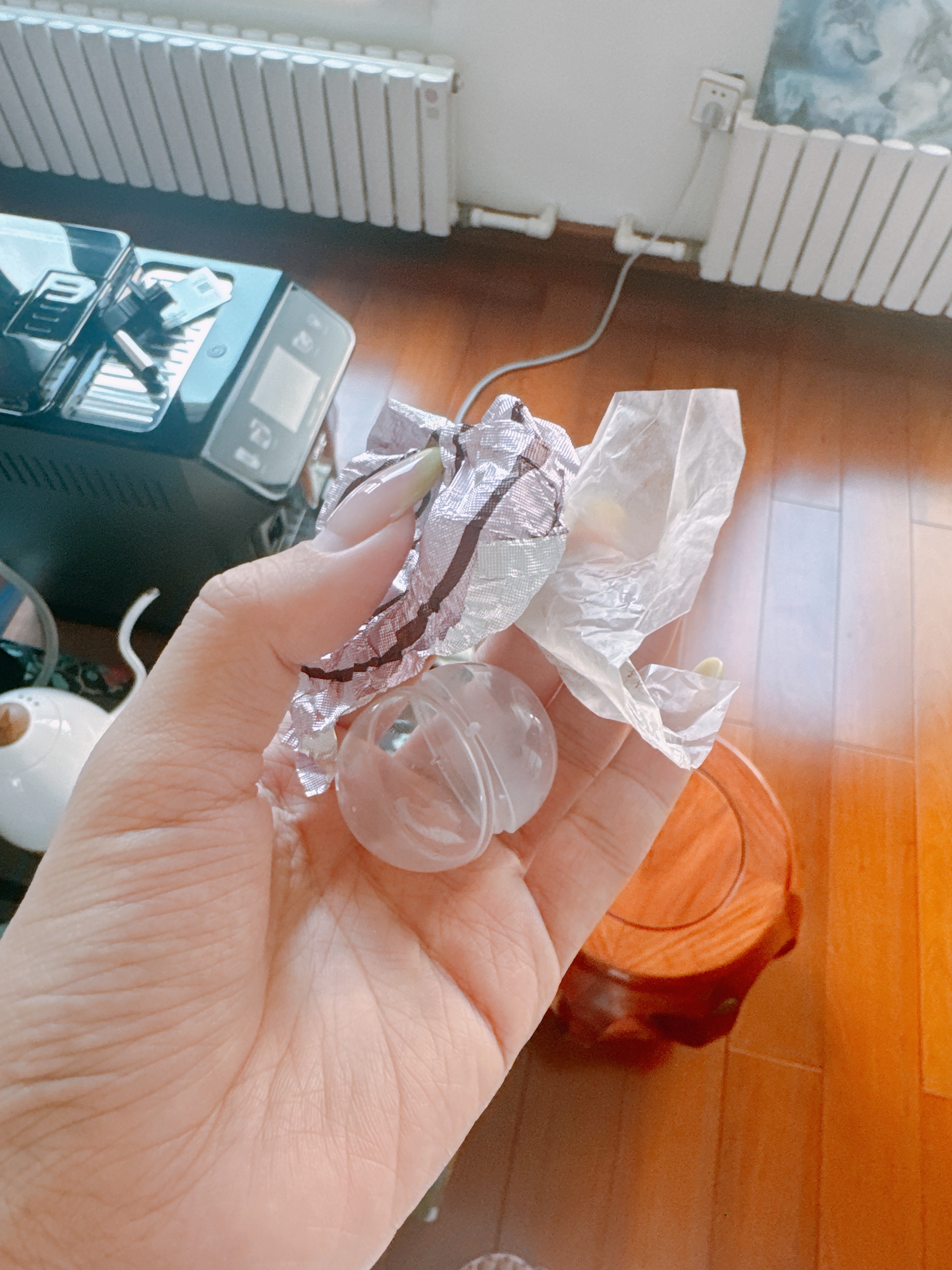 今日份芝麻丸米西米西大家别忘吃了…我吃太快了想起拍照的时候只剩下尸体了芝麻丸咪西