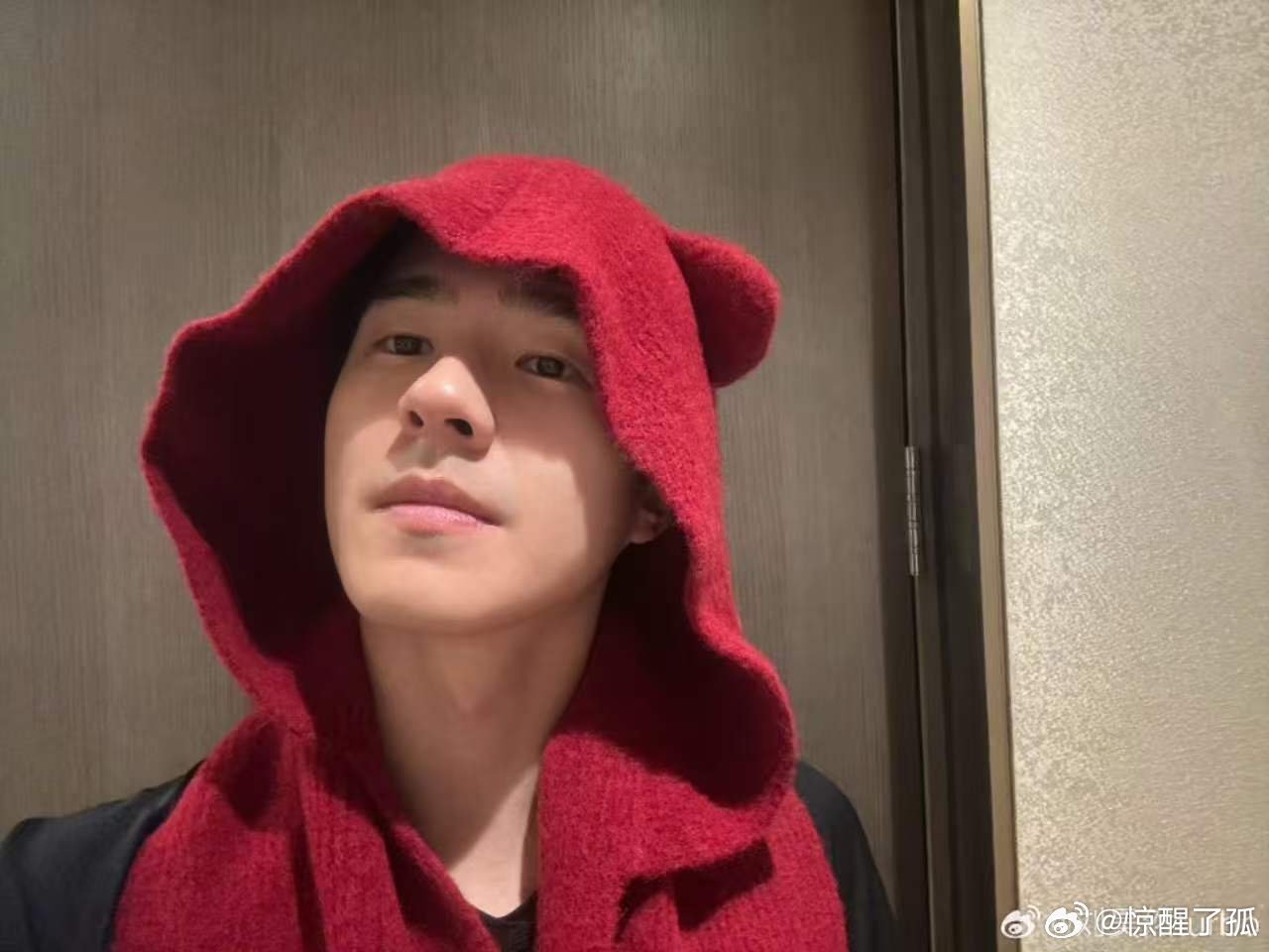 刘昊然新电影魔方小姐 哎呀，刘昊然和周冬雨又双叒被传要结婚了，这俩人明明就是铁哥