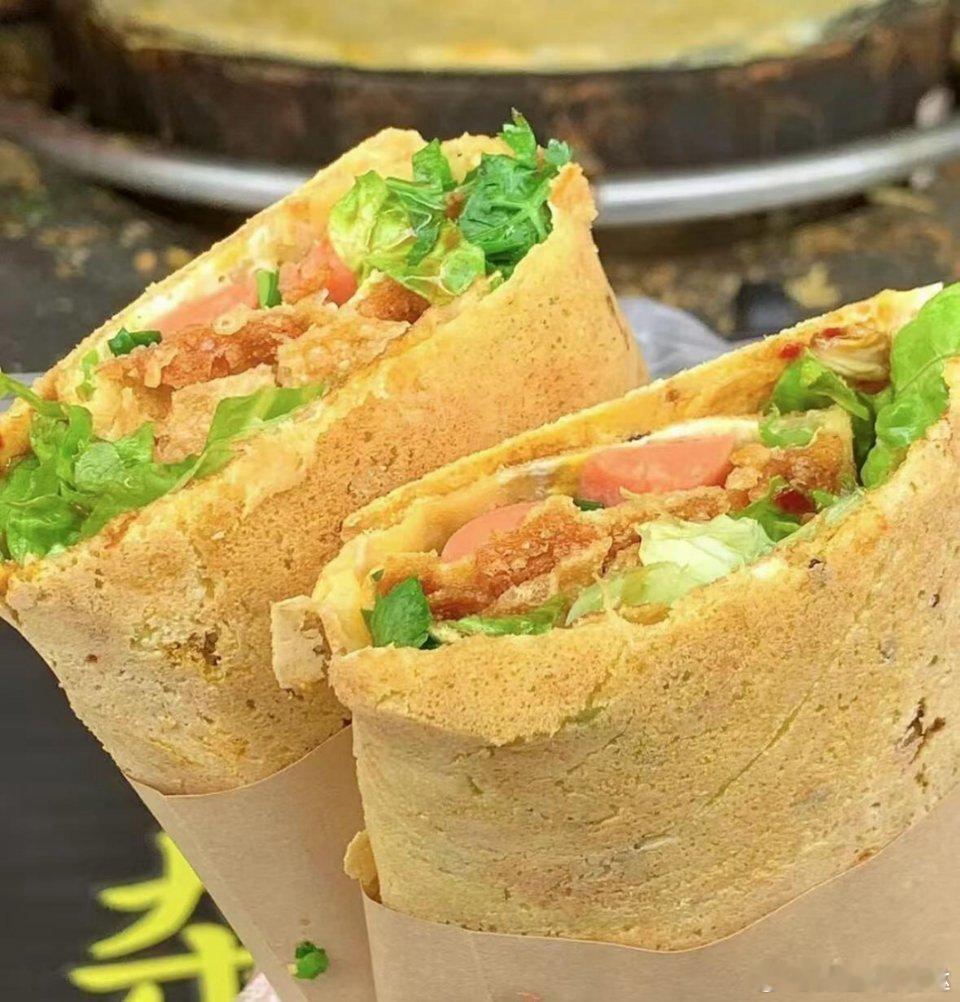 城市寻味记 在山东，美食不只是舌尖享受，更是地域文化的深情告白💕 从熙熙攘攘的