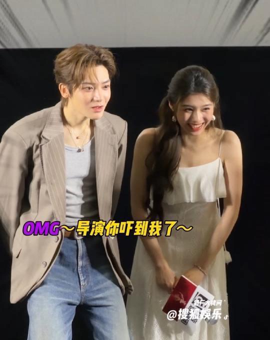 导演说完那句话之后，现场安静了大概两秒。
不是那种冷场的安静，是所有人都没反应过